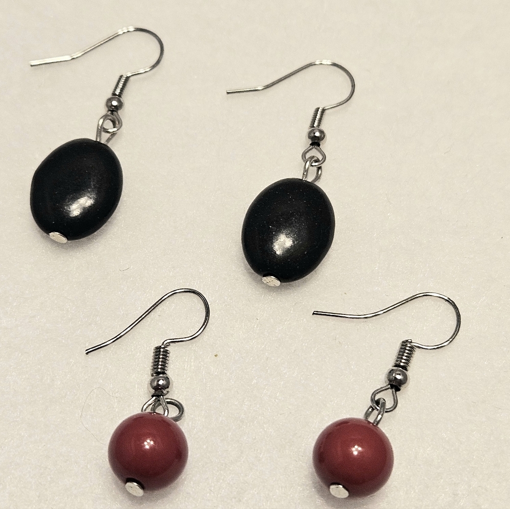 Costume Black and Red Dangle Pierced Earrings Set